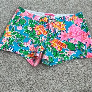 Just in time for spring! Lily Pulitzer shorts.